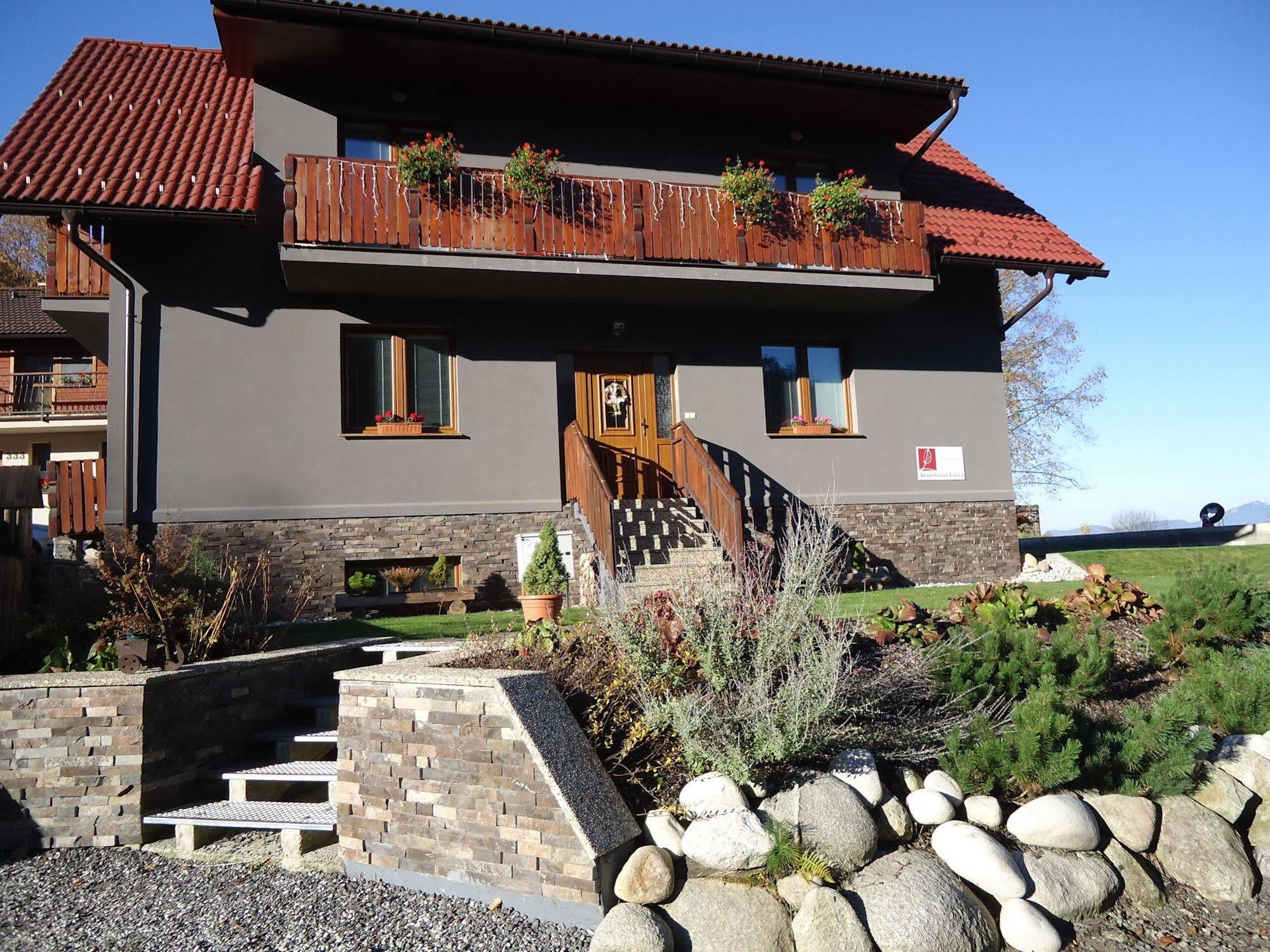 Apartmány Lipka Pavčina Lehota Exterior foto