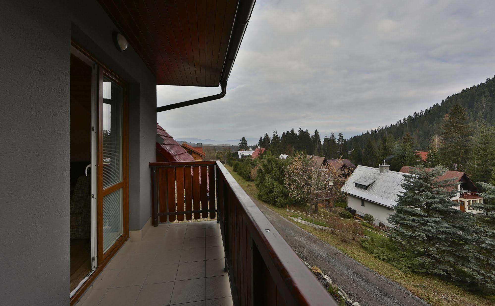 Apartmány Lipka Pavčina Lehota Exterior foto