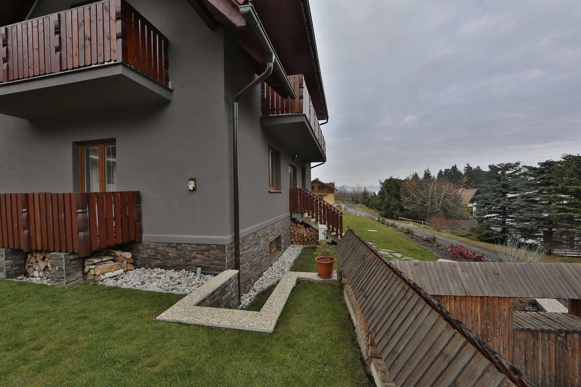 Apartmány Lipka Pavčina Lehota Exterior foto
